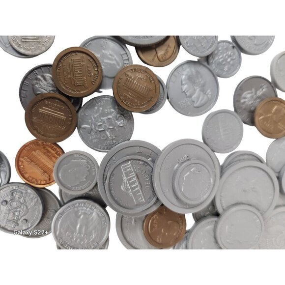 Assorted Play Money Coins Lot - Plastic & Metal Look Alike - Picture 4 of 16